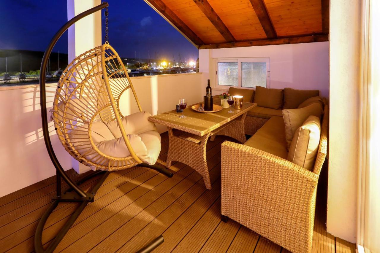Luxury Apartments Monika Near The Sea With Private Parking บาร์บินเย ภายนอก รูปภาพ