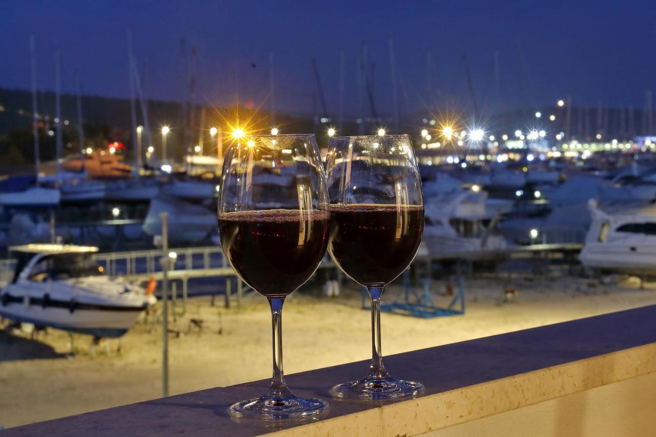 Luxury Apartments Monika Near The Sea With Private Parking บาร์บินเย ภายนอก รูปภาพ