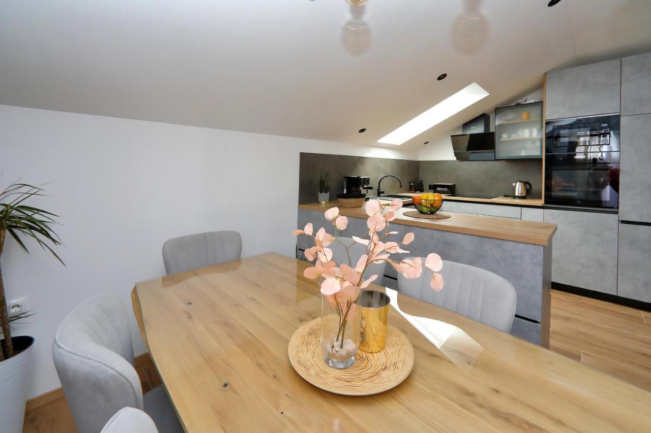 Luxury Apartments Monika Near The Sea With Private Parking บาร์บินเย ภายนอก รูปภาพ